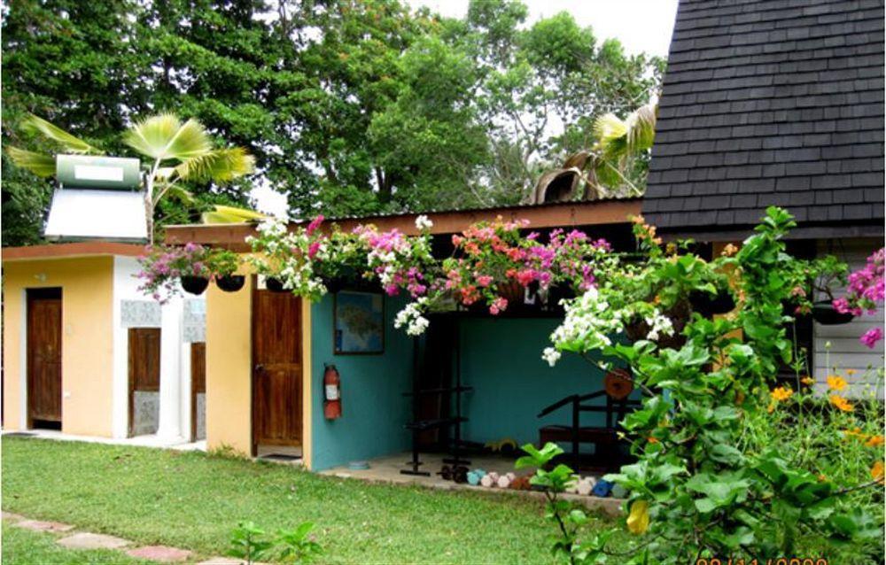 Secret Cabins At Firefly Beach Cottage Negril Zewnętrze zdjęcie